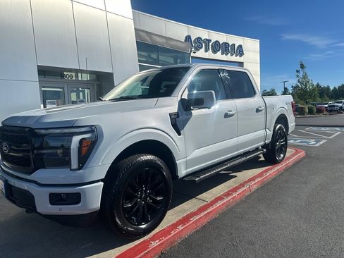 Used 2025 Ford F150 Lariat AWD/4WD image 8