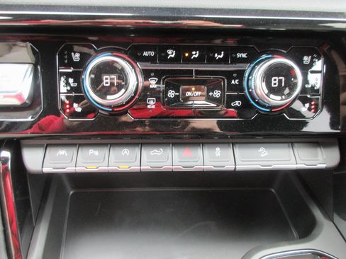 New 2026 GMC Sierra 1500 AT4 image 16