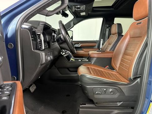 Used 2024 GMC Sierra 2500 Denali Ultimate image 11