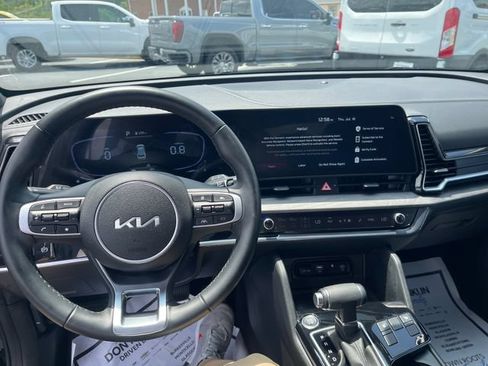 Used 2025 Kia Sportage X-Line AWD/4WD image 16