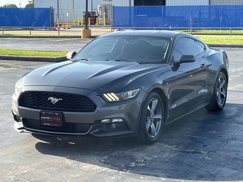 Used 2016 Ford Mustang Coupe w/ Equipment Group 051A RWD image 5