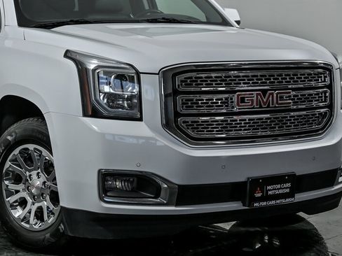Used 2020 GMC Yukon SLT image 2