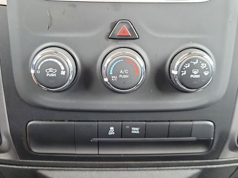 Used 2024 RAM 1500 Classic SLT image 23