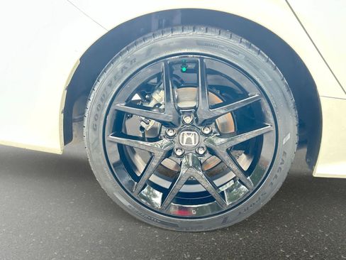 Certified 2025 Honda Civic Sport image 5