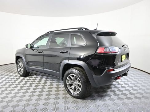 Used 2022 Jeep Cherokee Trailhawk w/ Comfort/Convenience Group AWD/4WD image 4