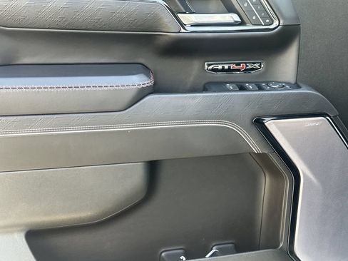 Used 2023 GMC Sierra 1500 AT4X AWD/4WD image 10