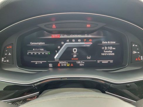 Used 2023 Audi SQ8 Prestige image 13