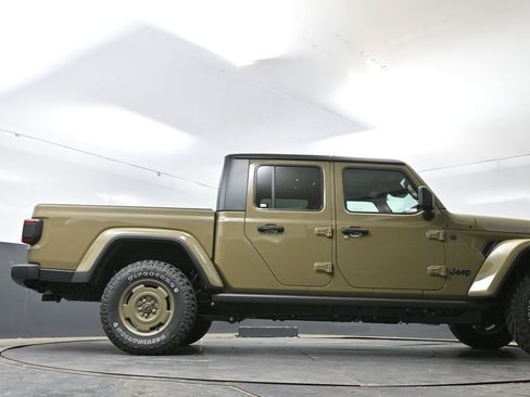 New 2026 Jeep Gladiator Willys AWD/4WD image 36