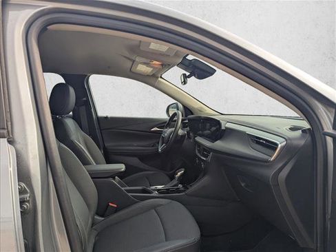 Used 2025 Buick Encore GX Preferred FWD image 16