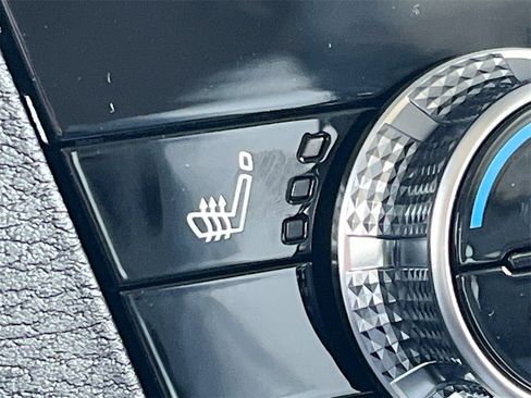 New 2025 Mitsubishi Outlander SE image 20