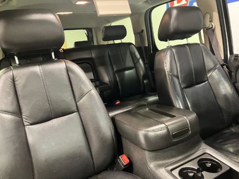 Used 2010 Chevrolet Tahoe LT w/ Luxury Package AWD/4WD image 52