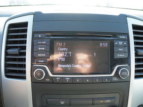 Used 2016 Nissan Frontier SV AWD/4WD image 5