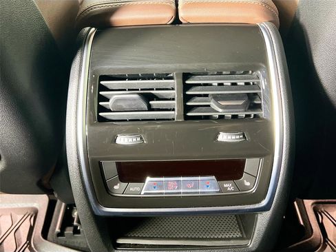 Used 2024 BMW X5 M60i w/ Executive Package image 27