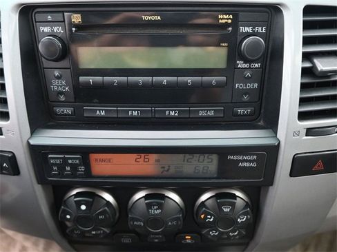 Used 2007 Toyota 4Runner SR5 image 3