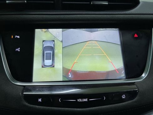 Used 2017 Cadillac XT5 Platinum w/ Driver Assist Package image 22