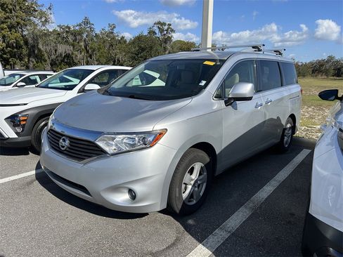 Used 2017 Nissan Quest SV image 4