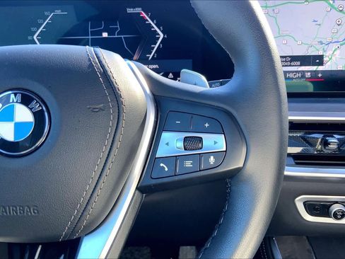 Certified 2025 BMW X5 xDrive40i w/ Premium Package image 24