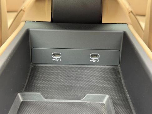 Used 2022 Porsche 911 Targa 4S w/ Premium Package image 37