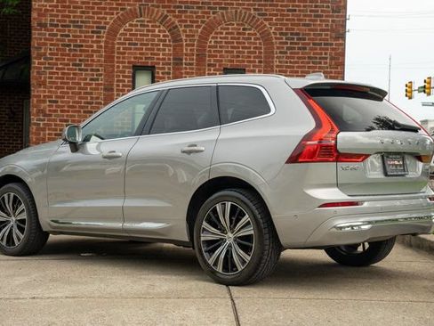 Used 2024 Volvo XC60 B5 Plus w/ Protection Package Premier AWD/4WD image 7