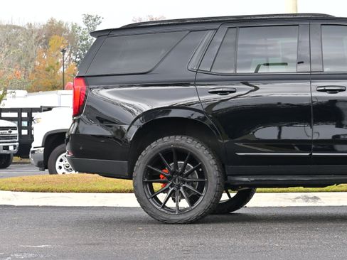 Used 2025 GMC Yukon Elevation w/ Elevation Premium Package image 5