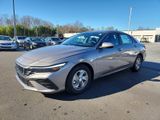 New 2025 Hyundai Elantra SE image 2