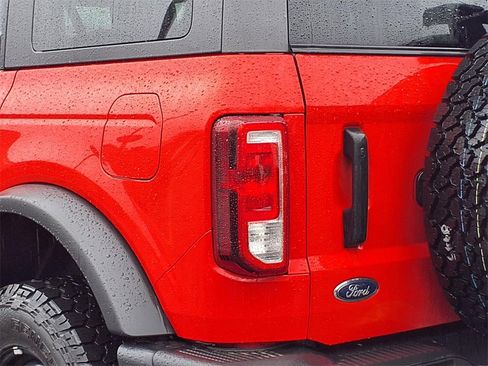 Used 2023 Ford Bronco Black Diamond image 8