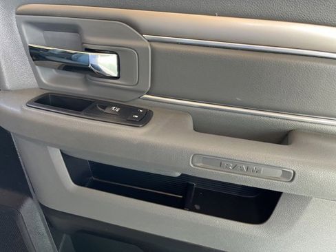 Used 2017 RAM 1500 Classic SLT image 26