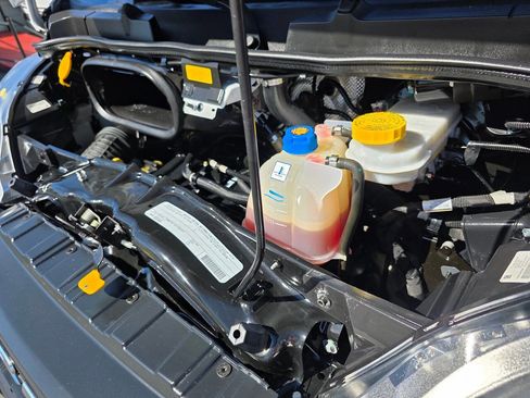 Used 2023 RAM ProMaster 2500 image 22