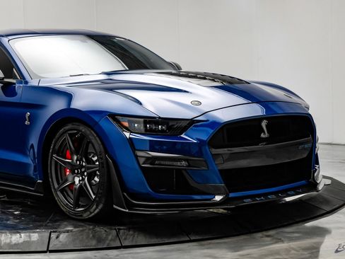 Used 2022 Ford Mustang Shelby GT500 w/ Carbon Fiber Track Pack image 25