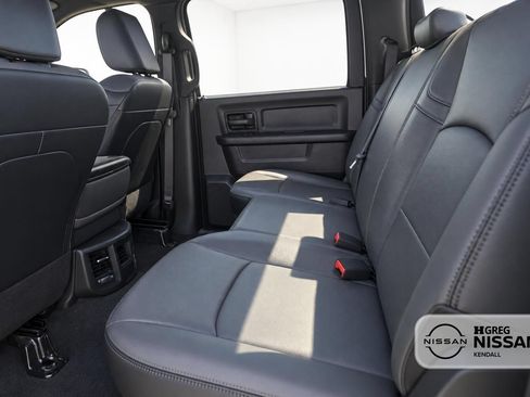 Used 2023 RAM 2500 Tradesman w/ Chrome Appearance Group AWD/4WD image 7