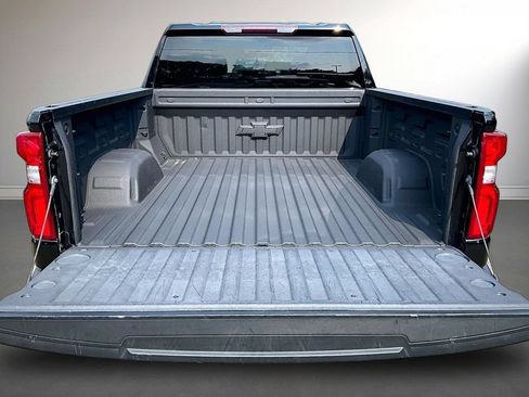 Used 2020 Chevrolet Silverado 1500 Custom Trail Boss w/ Custom Convenience Package AWD/4WD image 7