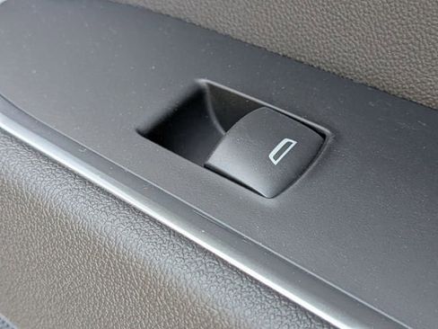 New 2026 GMC Sierra 1500 SLE image 35