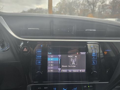 Used 2018 Toyota Corolla LE image 20