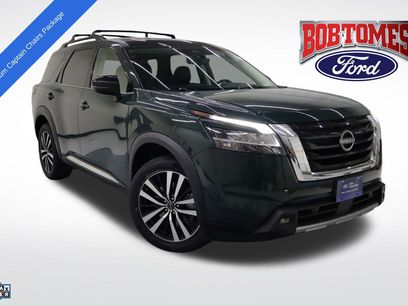 Used 2024 Nissan Pathfinder Platinum