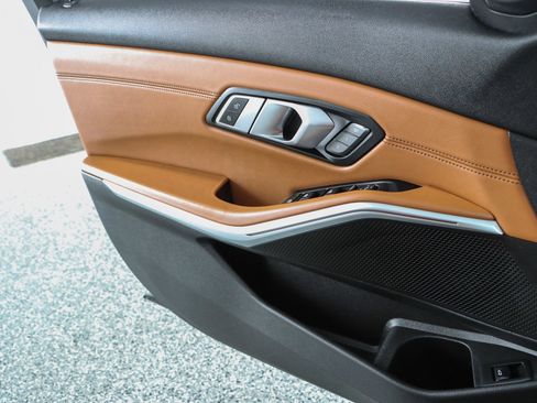 Used 2021 BMW 330i Sedan image 22