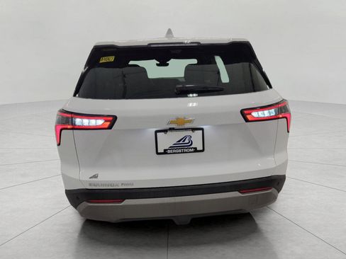 Used 2025 Chevrolet Equinox LT w/ Safety and Technology Package image 24