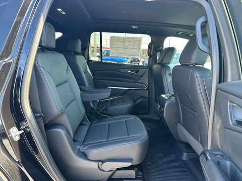 New 2026 Chevrolet Traverse LT w/ Sun and Wheel Package image 16