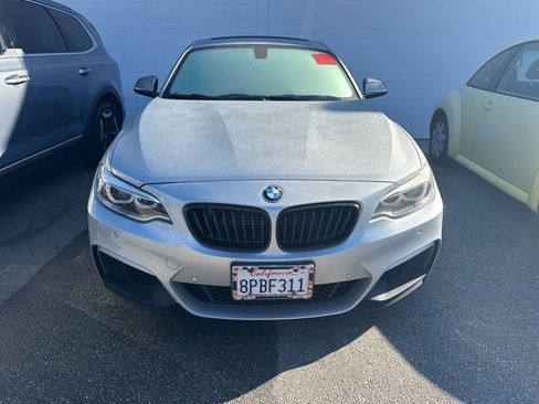Used 2016 BMW M235i Coupe image 2