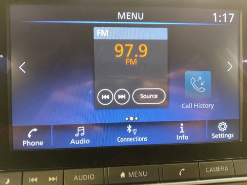 Used 2024 Nissan Sentra SV FWD image 25