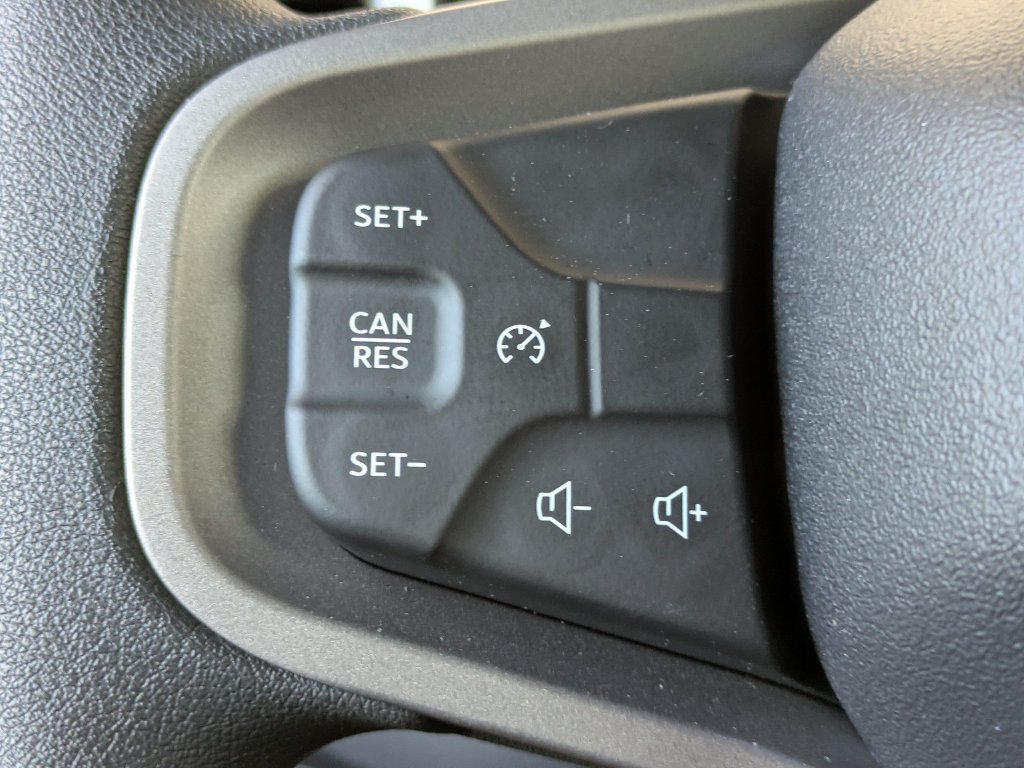 Certified 2025 Ford Bronco 2-Door AWD/4WD image 32