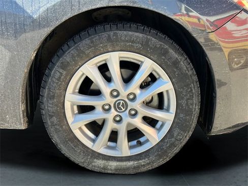 Used 2015 MAZDA MAZDA3 i Grand Touring image 9