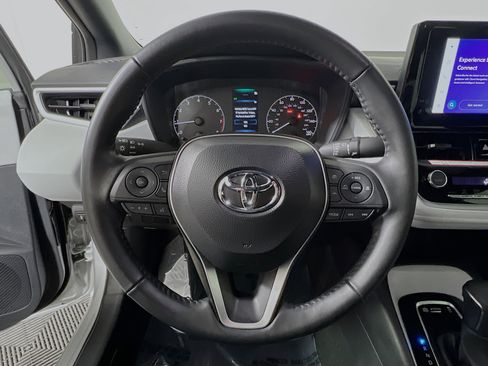 Used 2025 Toyota Corolla SE image 18