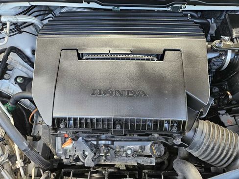 Used 2025 Honda Pilot Touring image 31