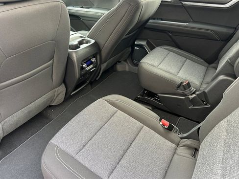 New 2025 GMC Acadia Elevation image 10