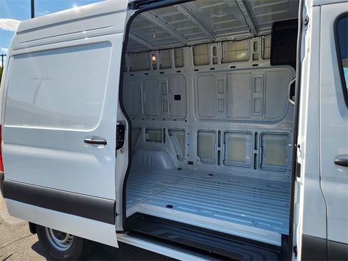 New 2025 Mercedes-Benz Sprinter 2500 image 15