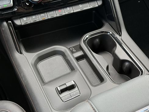 New 2026 GMC Sierra 2500 AT4 w/ AT4 Premium Plus Package image 15