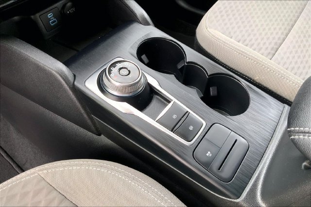 Used 2022 Ford Escape SE FWD image 18