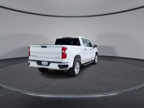 Used 2019 Chevrolet Silverado 1500 Custom w/ Custom Convenience Package RWD image 8