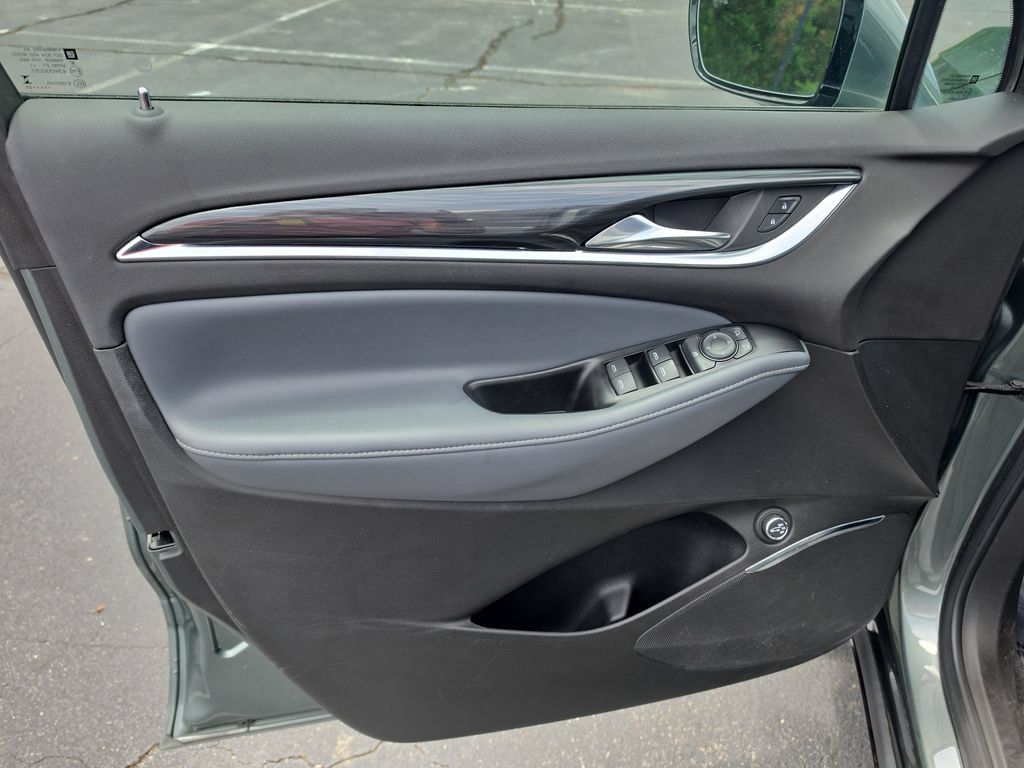 Certified 2023 Buick Enclave Essence FWD image 13