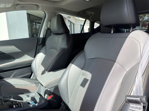 Used 2025 Subaru Crosstrek 2.5i Limited w/ Popular Package #3A image 12